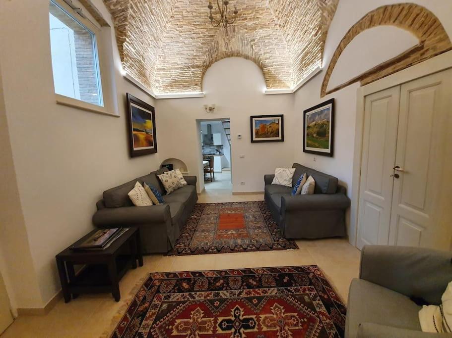 Casa Santa Maria - Beautifully Restored House In Centro Storico Irsina Basilicata Puglia Exterior foto